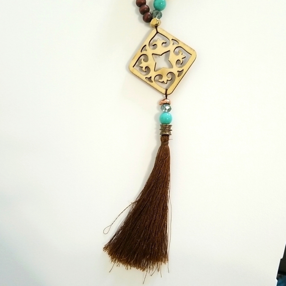 Necklace​​​​​​ - Picture 4 of 5